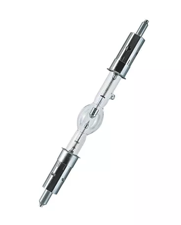 Proyectores. Microproyector de laminillas. Con microproyector grande con lámpara Xenón XBO 450 W para 17 A para uso continuo y 25 A para uso interrumpido. Base de dos pies fijos y dos ajustables. Caja de lámpara de 2 paredes con montura con reflector ajustable a todas direcciones enfriamiento por ventilador y aparato encendedor colimador de 3 lentes filtro anticalórico caflex disco de filtros grises a filtro verde colimador extra desplazable. Espejo de luz fría a 45 ° a cambio rápido de 4 objetivos enfoque macro y micrométrico combinado a platina metálica grande. Dos condensadores débiles y dos fuertes. Equipo óptico 1 para preparaciones de cubreobjetos. Microproyector 34 mm. Objetivos: PL 10 x 10.25. PL 25 x 10.25. PL 40 x 10.65.